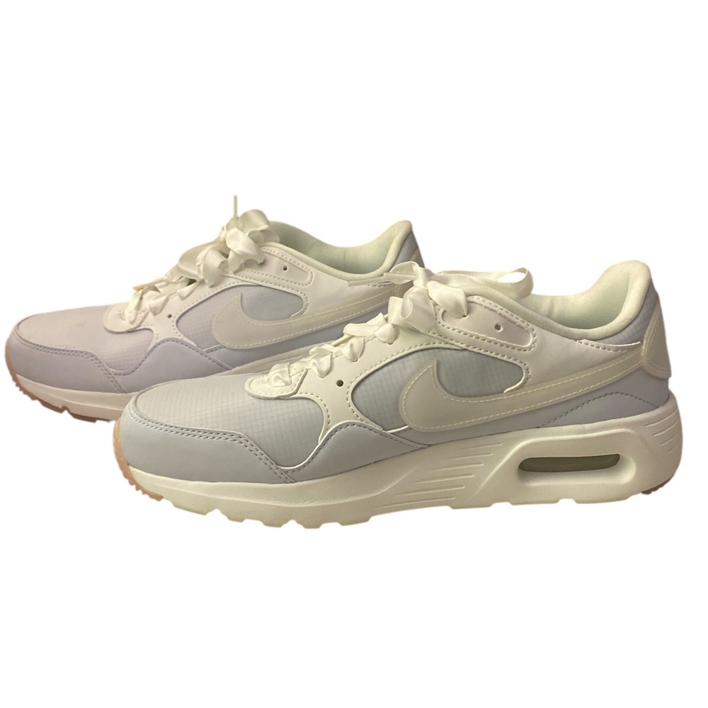 Nike Air Women's Sneakers with Ribbon Shoe Laces 9 NWOB